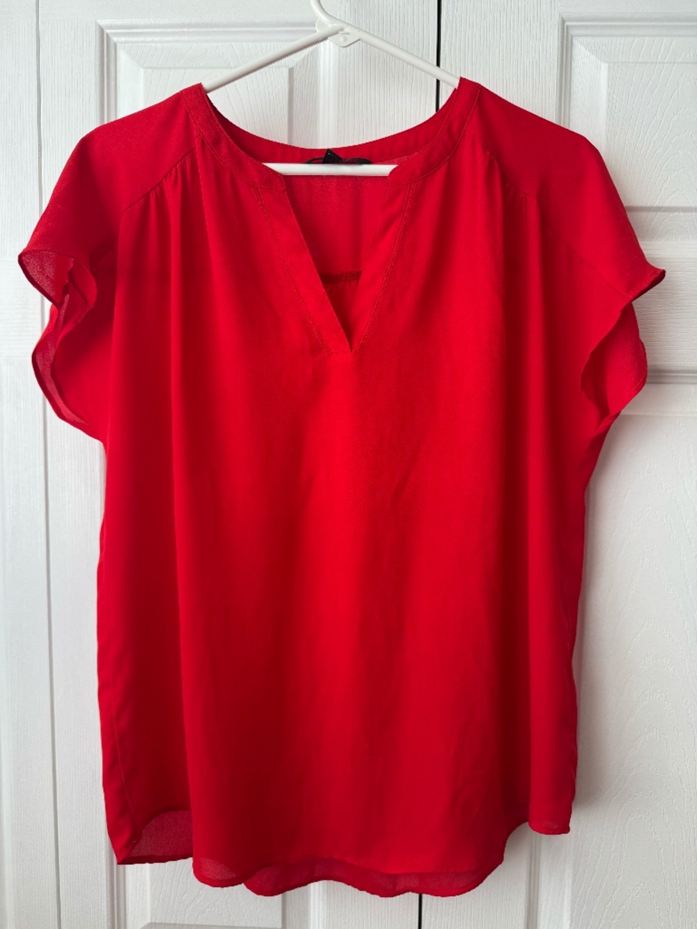 Banana Republic Factory Red Split Neck Short Sleeve Blouse Medium